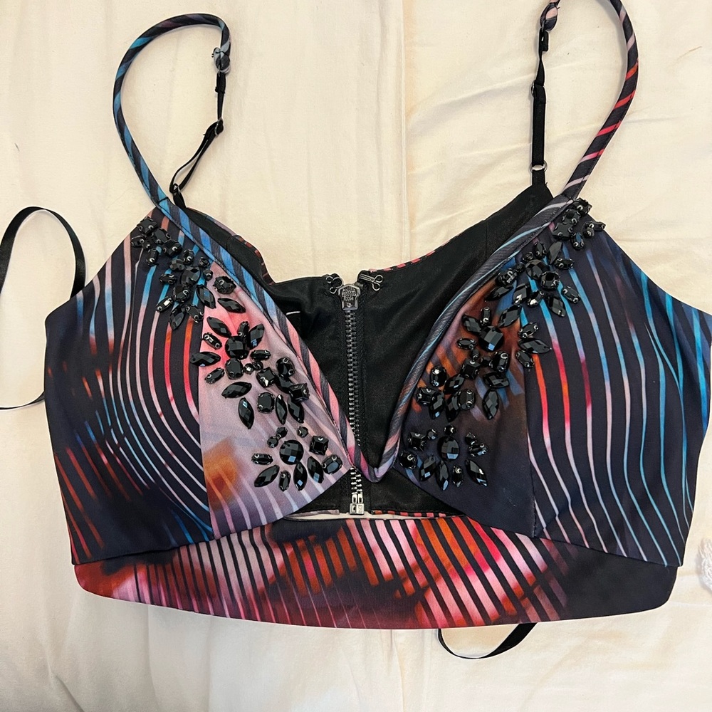 Like new top for sale